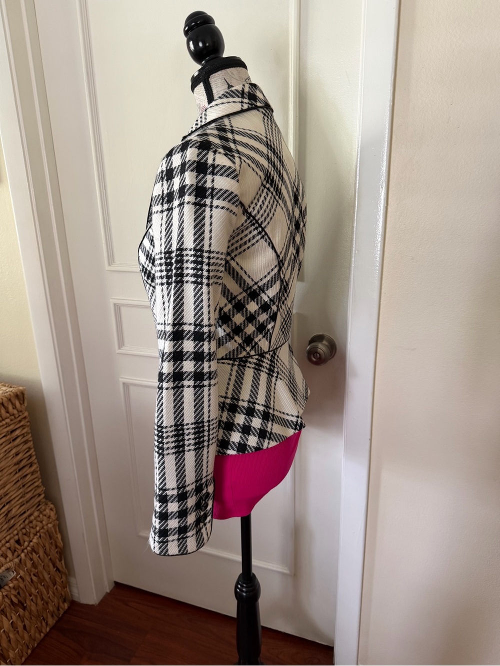 White House Black Market Black & White Plaid Fitted Blazer - Size 0 NWT - Picture 4 of 16